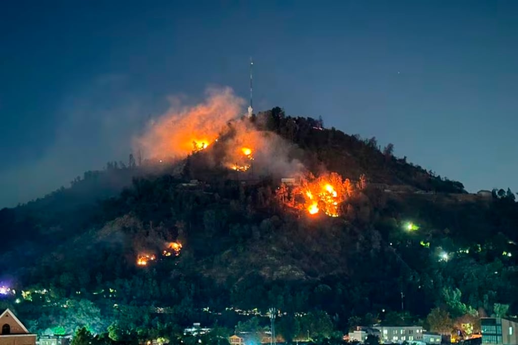 Incendio en Cerro San Cristóbal.