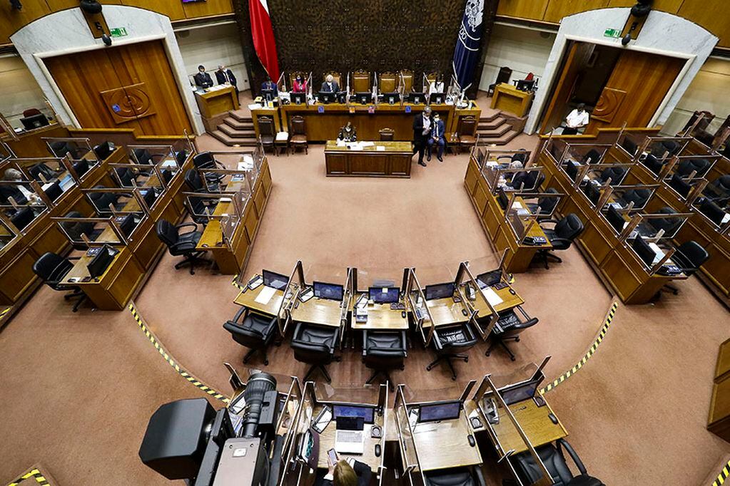 10 DE DICIEMBRE DE 2020/VALPARAISO
Vista general de la sesion especial del Senado.
FOTO: LEONARDO RUBILAR CHANDIA/AGENCIAUNO