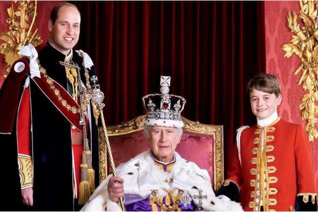 Rey Carlos II, William y George de Gales.