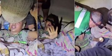 Impactante video de palestinos rescatando a niños bajo los escombros tras ataque de Israel