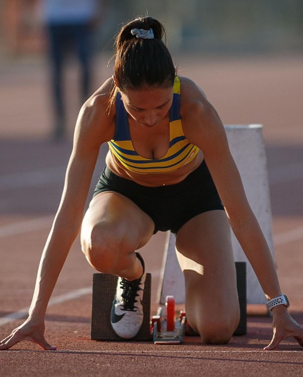 La atleta se prepara para una dura competencia en Lima, pero se tiene fe.