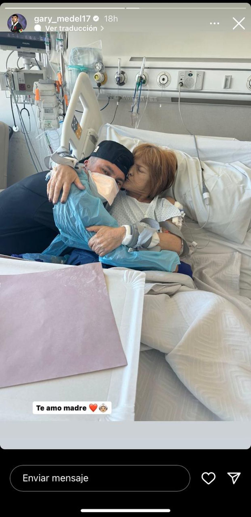Gary Medel viajó de urgencia para estar con su mamá y pidieron dadores de sangre