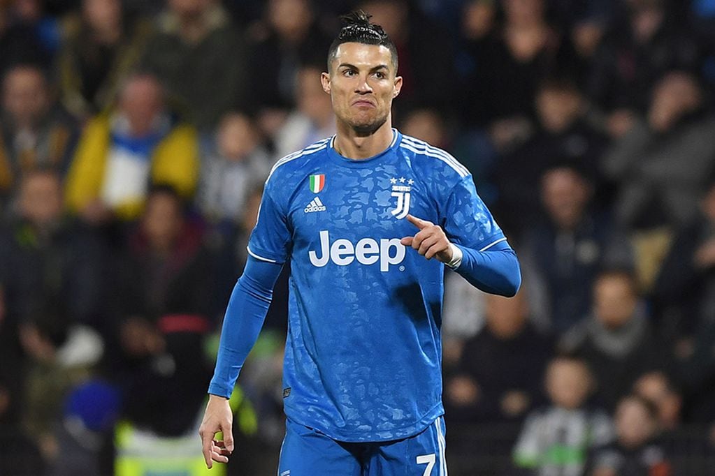 Soccer Football - Serie A - SPAL v Juventus - Paolo Mazza, Ferrara, Italy - February 22, 2020  Juventus' Cristiano Ronaldo reacts   REUTERS/Alberto Lingria