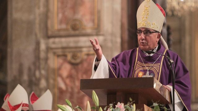Monseñor Fernando Chomali toma poseción de la Arquidiócesis de Santiago