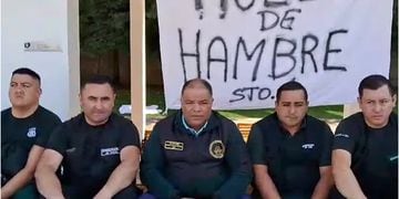 11 gendarmes en huelga de hambre tras sumario por fiesta en Santiago 1