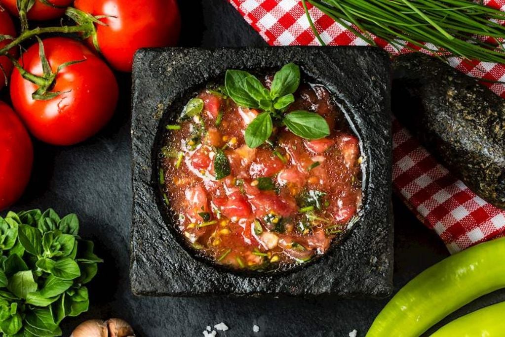 Chancho en piedra fue elegido como la "salsa mejor valorada del mundo" por Taste Atlas.