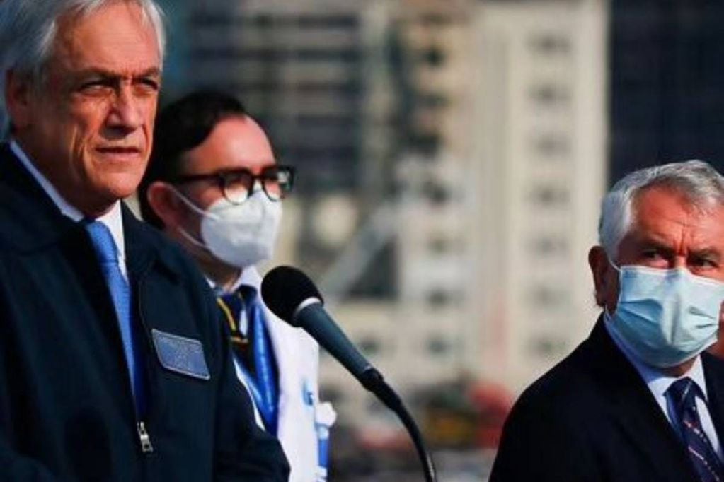 Ex ministro Paris se emocionó al hablar sobre la partida de Sebastián Piñera.