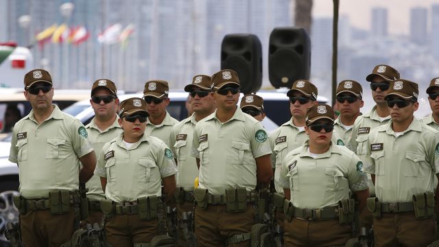 Ministra Toha da a conocer el nuevo uniforme de Carabineros en Iquique