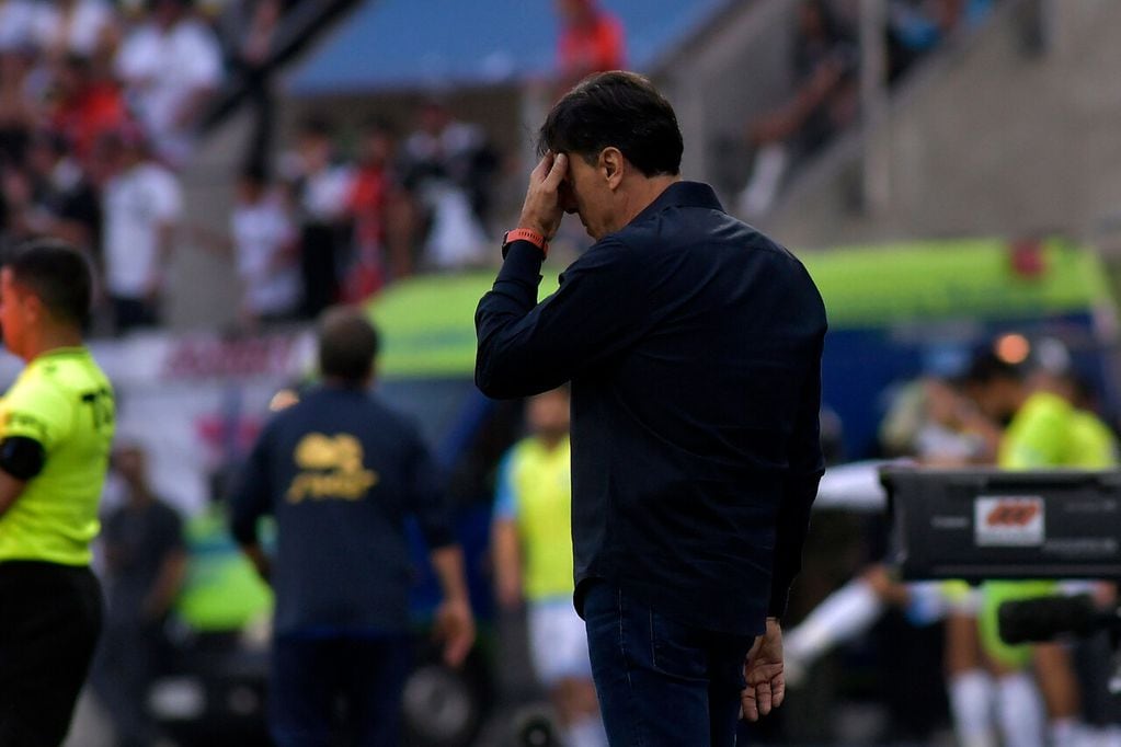 Gustavo Quinteros dirigió por última vez en la final de la Copa Chile en Iquique. Foto: AGENCIAUNO.