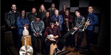 Earth, Wind and Fire Experience