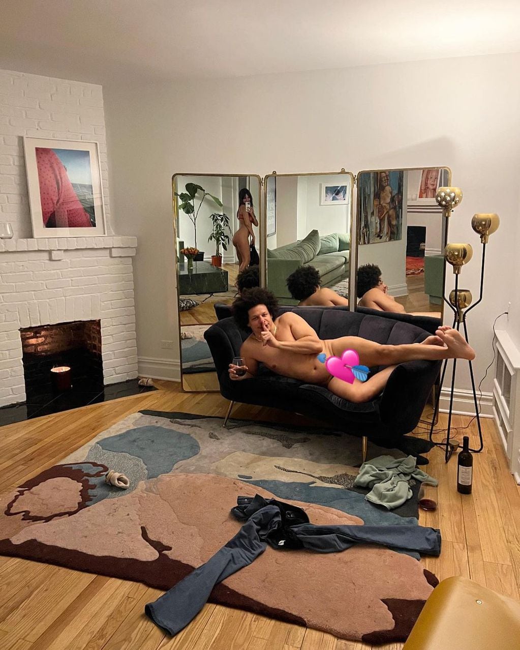 Emily Ratajkowski y Eric André vía Instagram