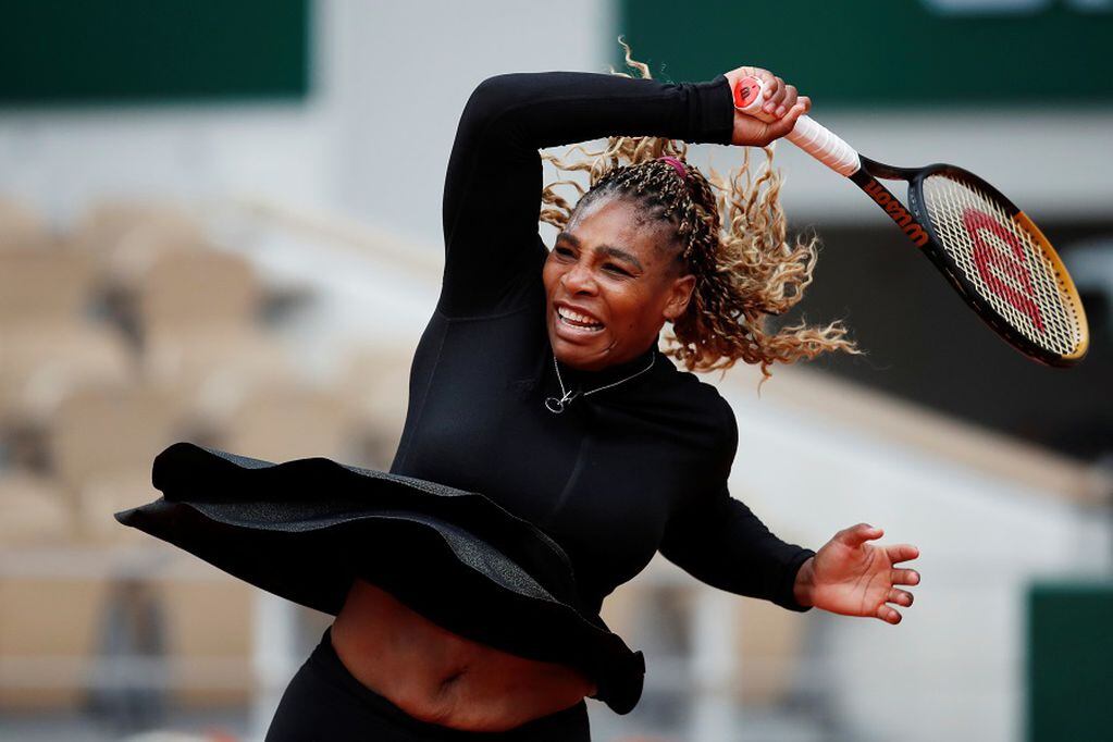 FILE PHOTO: Tennis - French Open - Roland Garros, Paris, France - September 28, 2020 Serena Williams of the U.S. in action during her first round match against Kristie Ahn of the U.S. REUTERS/Gonzalo Fuentes/File Photo