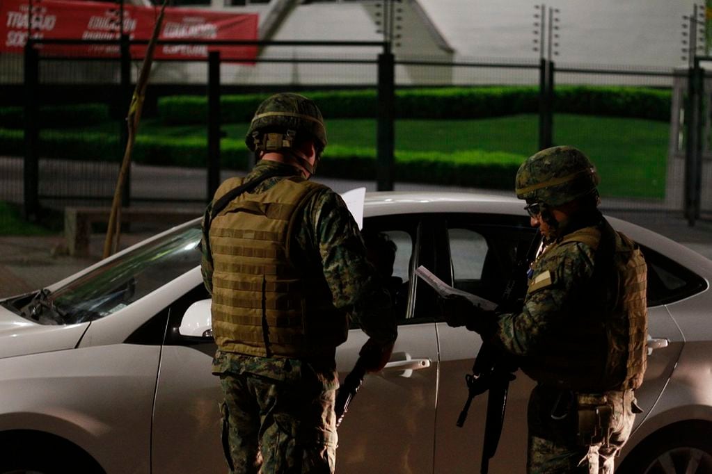 20 de Octubre del 2019/SANTIAGO
Patrullas Militares, recorren Santiago en la primera noche de toque de queda
FOTO:AGENCIAUNO/MAURICIO MENDEZ