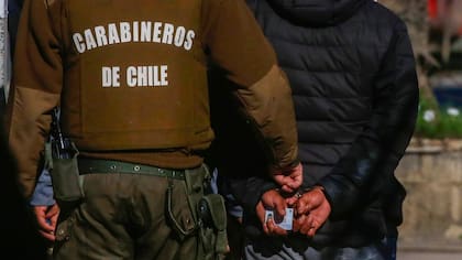 Artista urbano fue detenido por abusar a tres menores de edad: tenía grabaciones de las adolescentes en su hogar