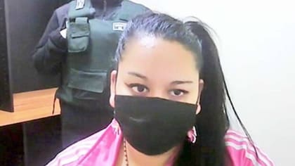 Avisó que dejaría “la cagá”: el historial de joven que apuñaló a sujeto que la acosó y mató a pololo tras violento carrete