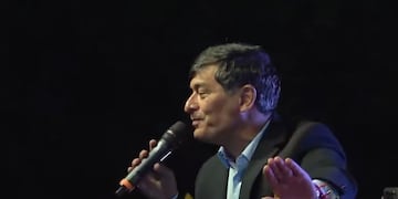 “¿Sabís pescar? Pesca tus...“: Parisi refuerza su idea de sacar a los militares a la calle con curioso llamado