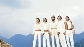 En plena gira, en sus ratos libres y bajo la presión de un productor obsesivo: así se gestó Alturas de Machu Picchu