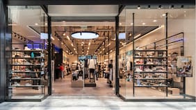 Tienda de zapatillas inaugura su “Flagship” en Mall capitalino para ofrecer una nueva experiencia a sus consumidores