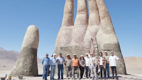 Restauran la Mano del Desierto de Antofagasta
