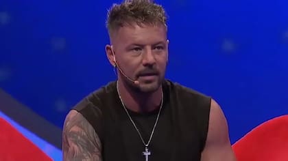 “Me escupió”, “me pegó”, “me decía que me iba a matar”, “mi hija está en shock”, afirma Fabricio sobre incidente en su condominio