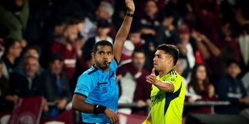 ÁRBITRO U VS LANÚS