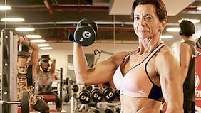 "Abuela fitness" cuenta cómo logró su six pack