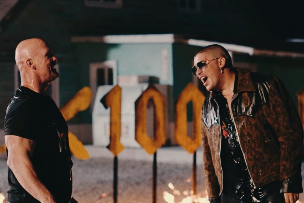 Bad Bunny sufre con la paralizadora de Stone Cold en nuevo videoclip | Espectáculos
