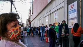 Radiografía a los porfiados que rompen cuarentenas