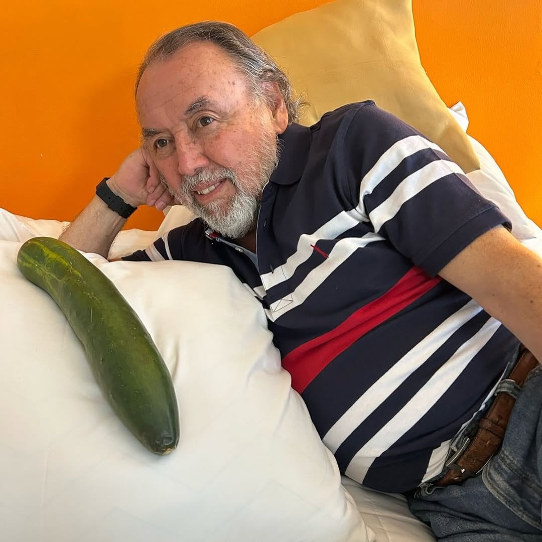 “Cuidando la buena memoria”: Don Carter celebró con un pepino el ...