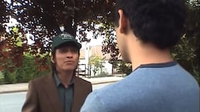 Antes del Club de la Comedia: Pedro Ruminot desempolva el primer sketch de “El Encuestador”