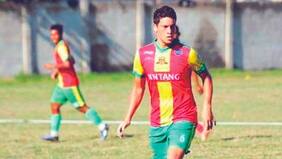 Allan Manzo, la travesía de un chileno en el fútbol de Timor Oriental