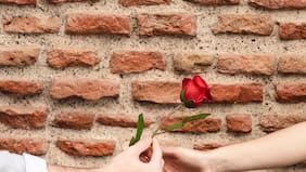 “With my love”: popular cantante confirma relación con pareja 12 años menor