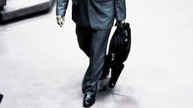 “Estamos haciendo una hue... que es delito”: Escándalo por audios filtrados de poderoso abogado de políticos y empresarios