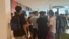 #ElInformativo: ¡Locura por zapatillas Nike en plena pandemia!