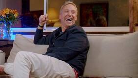 "La nueva conquista de Martín Cárcamo... Ingeniera comercial de 42 años. Tiene una hija", informa el periodista Pablo Candia