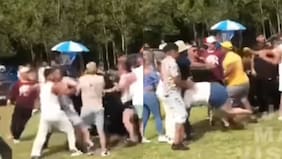 Una mujer cayó al suelo: grupo de extranjeros protagonizan pelea en Puerto Montt