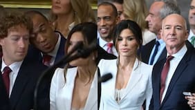 ¿Le miró el escote?: captan a Mark Zuckerberg en sospechosa acción con la esposa de Jeff Bezos