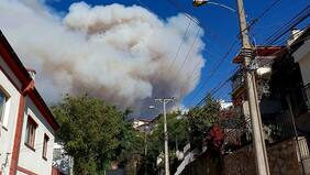 Tras incendios en la Región de Valparaíso, Subtel informa que hay 86 antenas de telefonía sin servicio