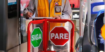 Fiscalizan evasión en buses