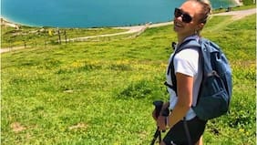 Intentaba tomarse una selfie: gimnasta muere tras caer 80 metros por una montaña
