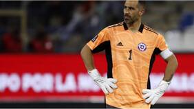 “Las cosas se dan de forma natural...”: Claudio Bravo habló de su futuro en Europa y La Roja