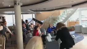 Pasajeros revelan dramática evacuación que sufrieron en el "Viking Sky"