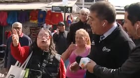 “¡Siempre se arreglan los bigotes!“: el tenso cruce entre Desbordes y vecina de Santiago que lo encaró en plena entrevista
