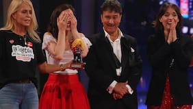 "¡Por el amor de Dios nos va a dar un infarto!", "¡¿queeé pasó...?!": le entregaron premio a actriz equivocada y luego se lo quitaron durante chascarro en la "Talentón"