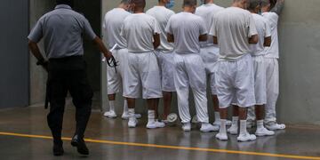 EE.UU. es cuestionada por deportaciones de venezolanos con ley de 1798.