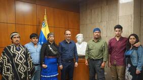 Dirigentes mapuches en Venezuela: "Nos sentimos representados con el gobierno boliviariano"
