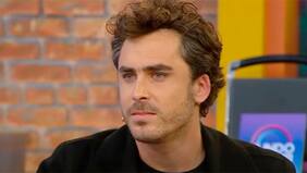 "Me saco fotos y hay señoras de edad que me empiezan a manosear. Hay varias que te agarran y te empiezan a decir ‘tuviera 20 años menos...'", cuenta Nicolás Oyarzún