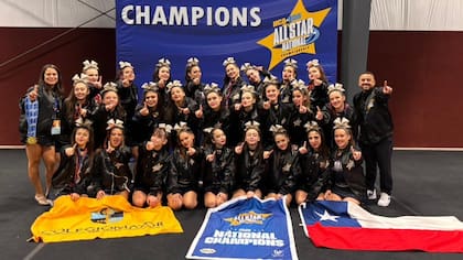 Orgullo nacional: equipo de cheerleading de Peñalolén ganó en mundial juvenil de EE. UU.