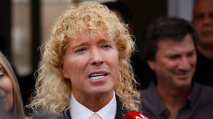 Leonardo Farkas alerta de estafa que utiliza su imagen creada con IA: “Yo ayudo a las personas, pero...”