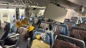 Las caóticas imágenes de cómo quedó el avión de Singapore Airlines tras las fuertes turbulencias